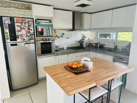 Casa en Alquiler en Villanueva, USD 3.200