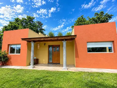 Casa De 3 Ambientes En Venta - Francisco Alvarez, Moreno