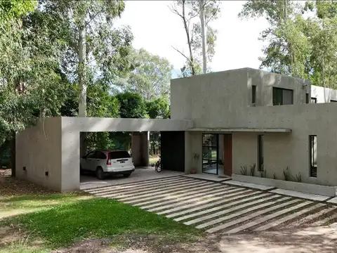 Venta casa 4 dormitorios puerto paraiso 