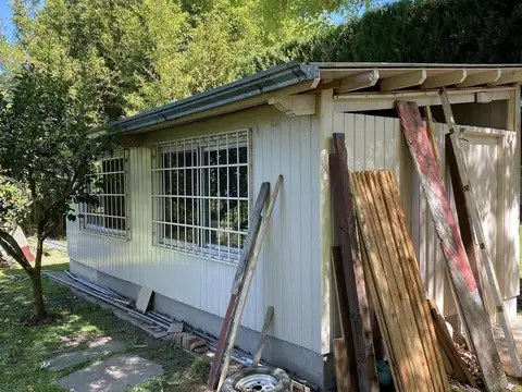 AUR. Venta Lote de 1700m2 con mejoras. Parque Sakura. Exaltación de la Cruz