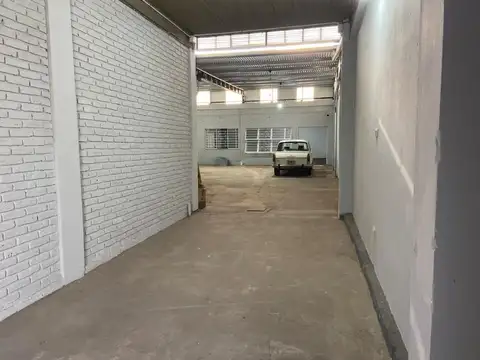 Galpon en Alquiler en Ituzaingo Norte, $ 1.850.000