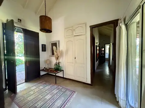 Casa en Venta con 4 cocheras