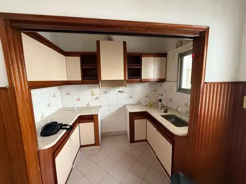 VENTA CASA 3 AMBIENTES RAMOS MEJIA LOCAL Y COCHERA