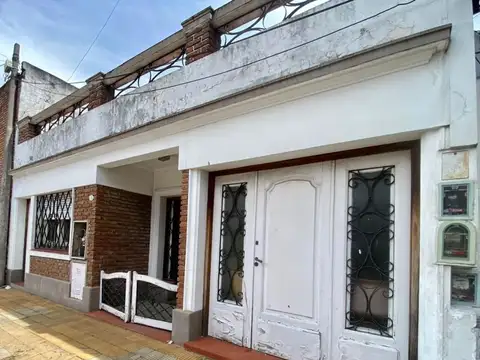 Venta casa 4 ambientes Villa Sarmiento
