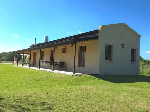 VENTA CASA BARRIO CHACRAS DEL MOLINO 3 AMB PILETA