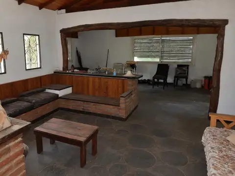 Casa quinta en venta en Los Abedules 500 - Loma Verde
