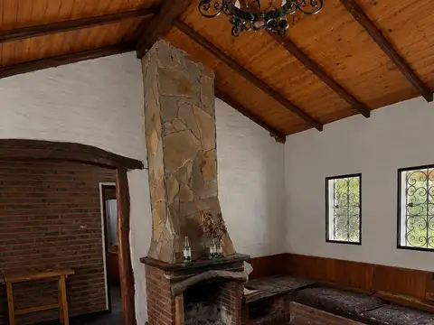 Casa 3 ambientes con 1 baño