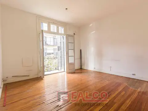 Donato Alvarez y Yerbal - Oficina - 5 ambientes - terraza propia