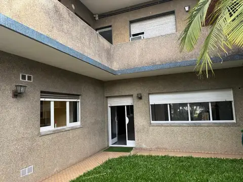 Casa en Alquiler de 4 dormitorios