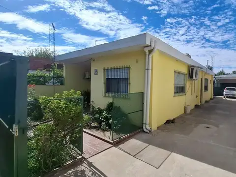 VENTA CASA 3 AMBIENTES CON QUINCHO Y COCHERA MERLO