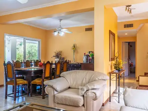 Venta Casa Los Pilares 5 amb APTO CREDITO