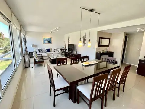 Departamento en Venta de 6 ambientes