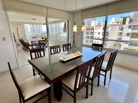 APARTAMENTO EN VENTA 4 DORMITORIOS CON PARRILLERO