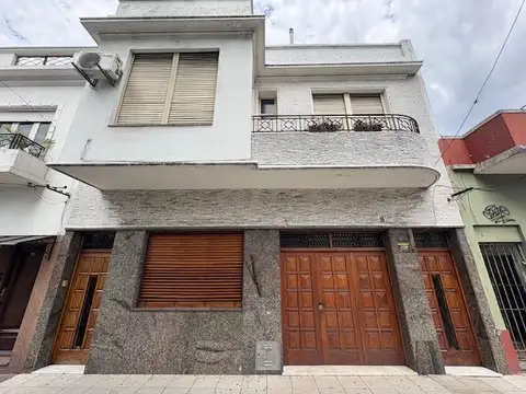 Casa - Venta - Argentina, Avellaneda - Avenida Mitre 5209