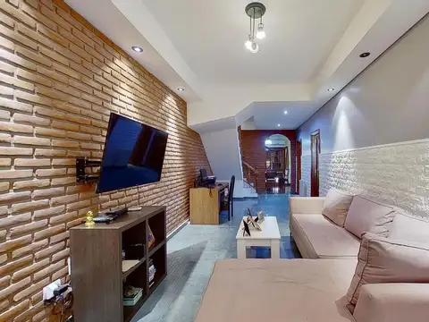 Casa 4 ambientes con 4 baños