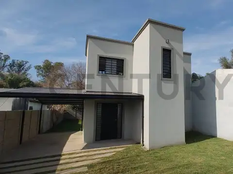 Casa en Venta con 3 cocheras