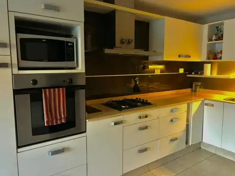 Casa en Venta en Lujan De Cuyo, USD 187.000