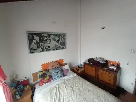 Venta Casa 4 amb con dos locales Moron