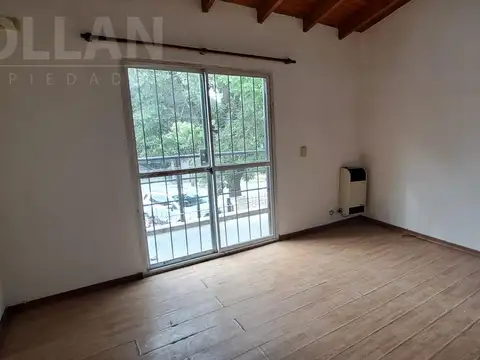 Depto Tipo Casa en Alquiler de 3 dormitorios