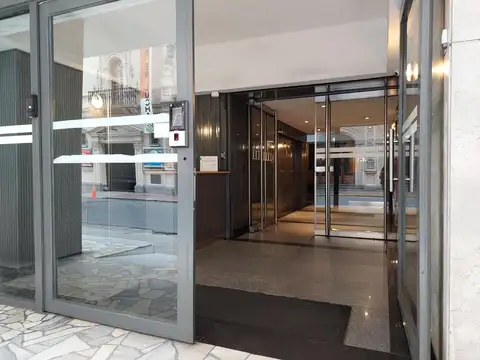 Oficina 4 ambientes con 1 baño