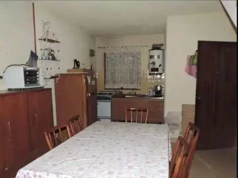 Casa 3 ambientes con 1 baño