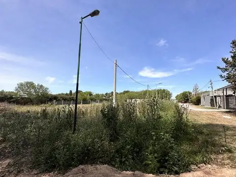 Terreno en venta escritura lote propio 898 m2
