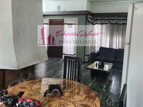 VENTA CASA 5 AMB CON GARAGE Y PARQUE EN GRAL PAZ ENTRE AV CRUZ Y CHILAVERT VILLA LUGANO LOTE TERRENO 8.66 X 31