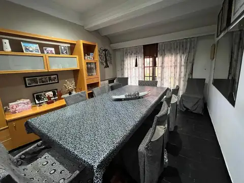 Casa en Alquiler de 4 dormitorios