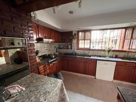Casa en Alquiler en Castelar, USD 3.000