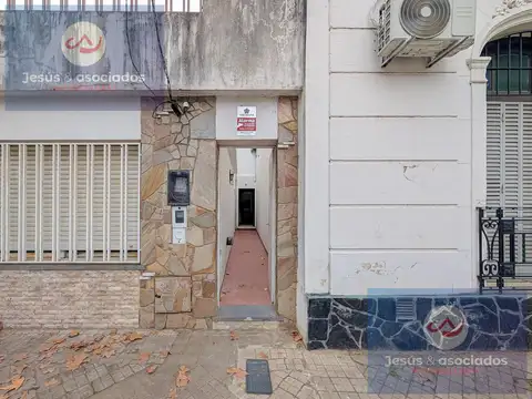 Departamento de pasillo en Refinerías, Rosario.