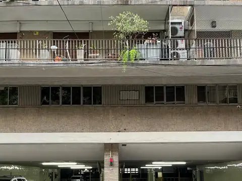 Montevideo e/ Guido y Vicente López