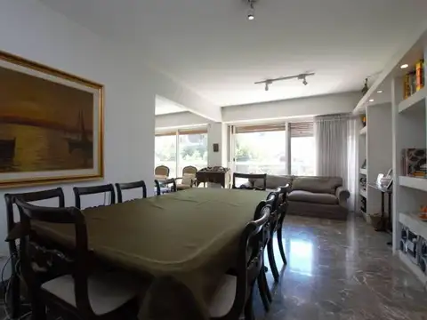 Departamento 6 ambientes con 2 baños