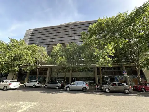 Encarnación Ezcurra 300, Piso 2