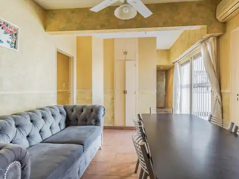 Departamento en Venta en Flores, USD 245.000