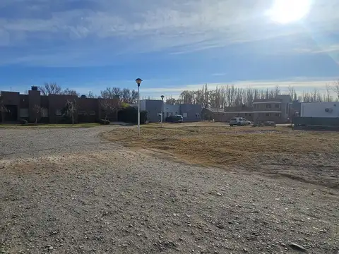 Terreno en  Barrio cerrado "Viejo Roble". Neuquén Capital