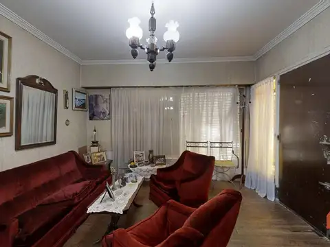 Casa 5 ambientes con 1 baño