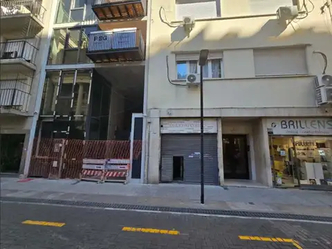 Marcelo Torcuato De Alvear 700