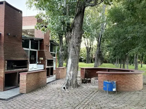 Venta Casa  2 Ambientes Barrio Privado Escobar. Piscinas.SUM.Parrillas. Canchas