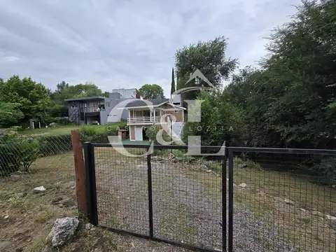 Venta Casa Equipada De 2 Dormitorios En 900M² De Terreno A 50Mts Del Río En San Antonio De Arredondo