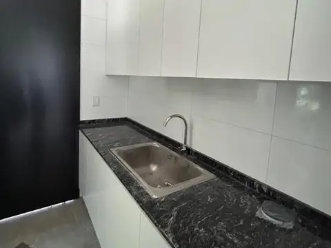 Casa en Venta con 6 cocheras