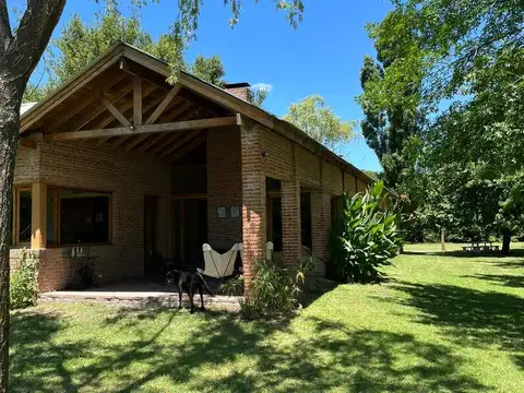 Casa en Venta en City Bell, USD 1.600.000