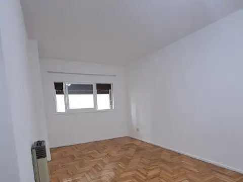 Monteagudo 100, Piso 4