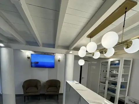 Casa 7 ambientes con 2 baños