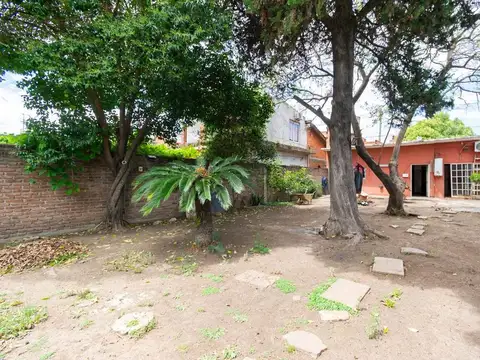 CASA VENTA MERLO GOMEZ 3 AMB JARDIN FINANCIA
