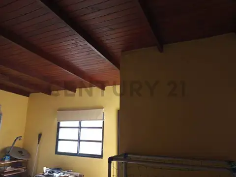 De La Cruz 100, Piso 0
