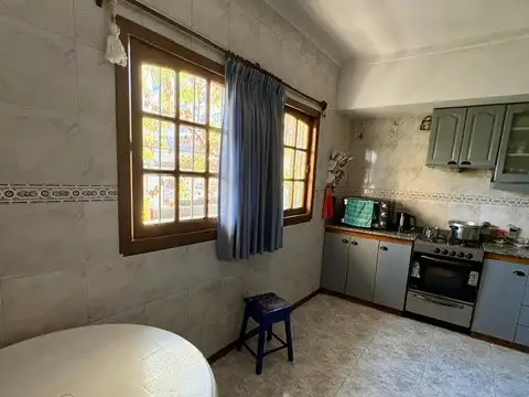 Casa en Venta con 6 cocheras