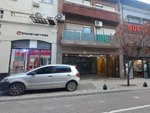 ALQUILER Local Retiro / Plaza San Martín 413 m² (200 P. B. 213 Subsuelo) Apto Todo Destino