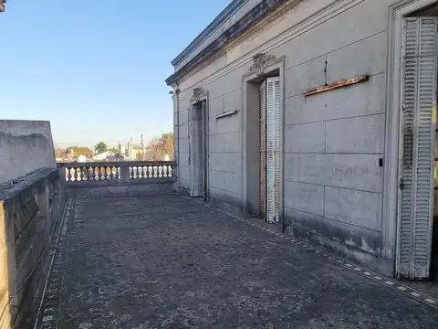 Casa - Luis Guillon
