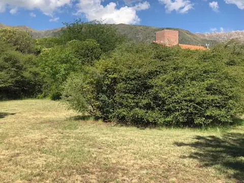 Casa 10 ambientes con 4 baños