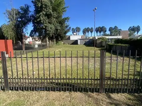 Las Acacias 1600